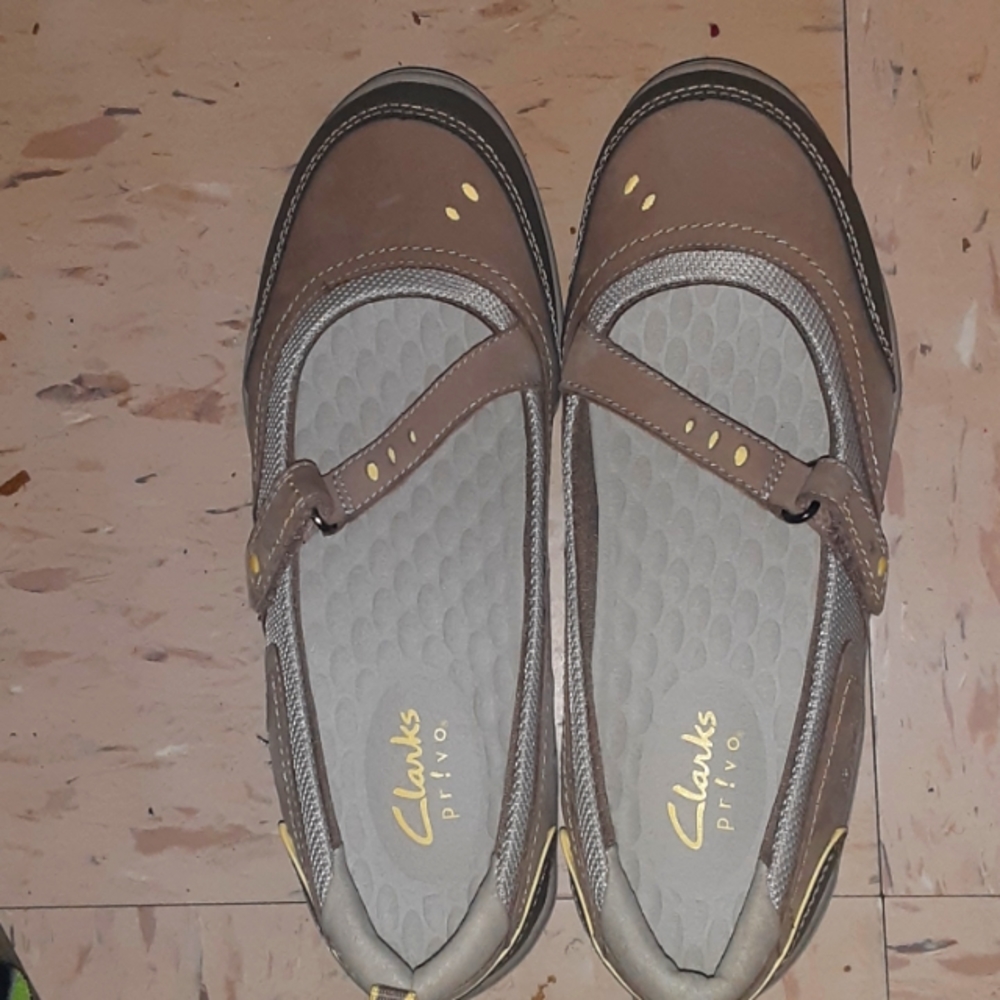 CLARKS LADIES FLATS EXCELLENT CONDITION